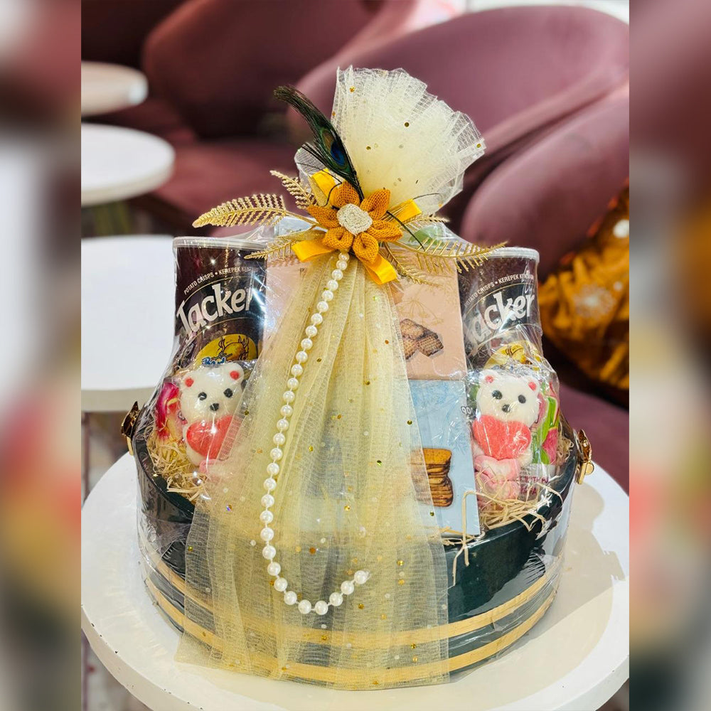 Golden Celebration Hamper | Premium Festive Gift Box | Ministry of Cakes Gifting