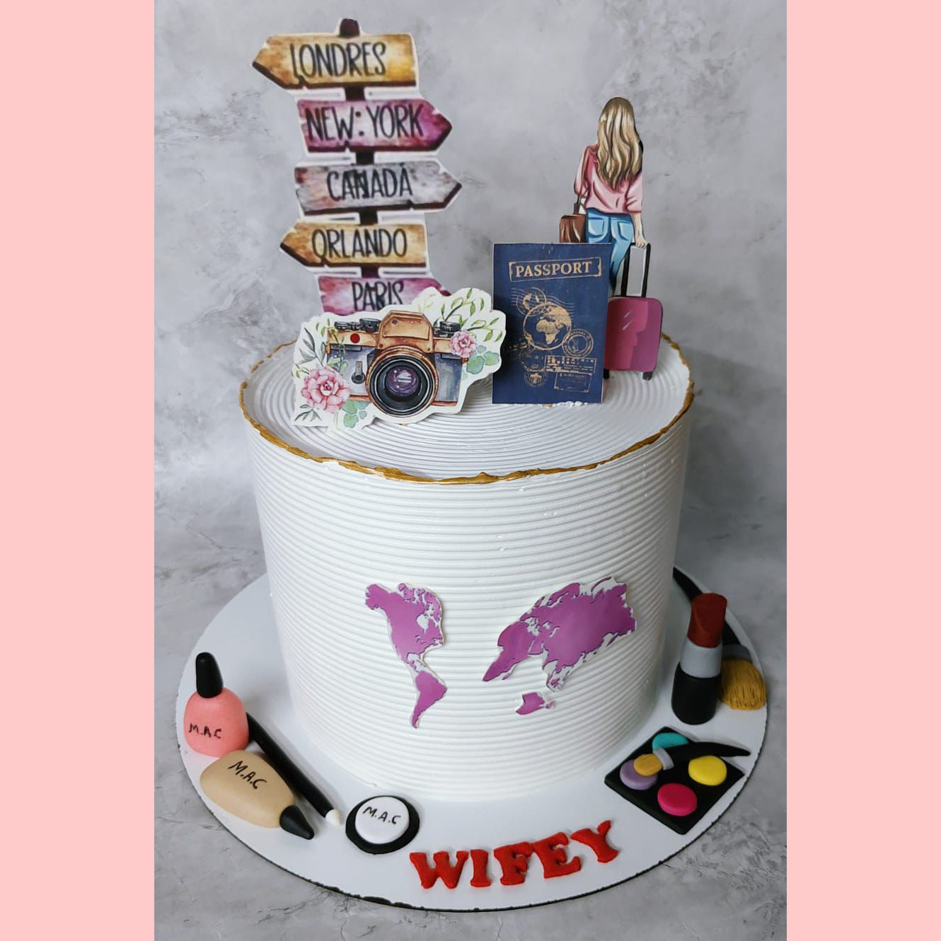 Designer Cake for Wife | Ministry of Cakes