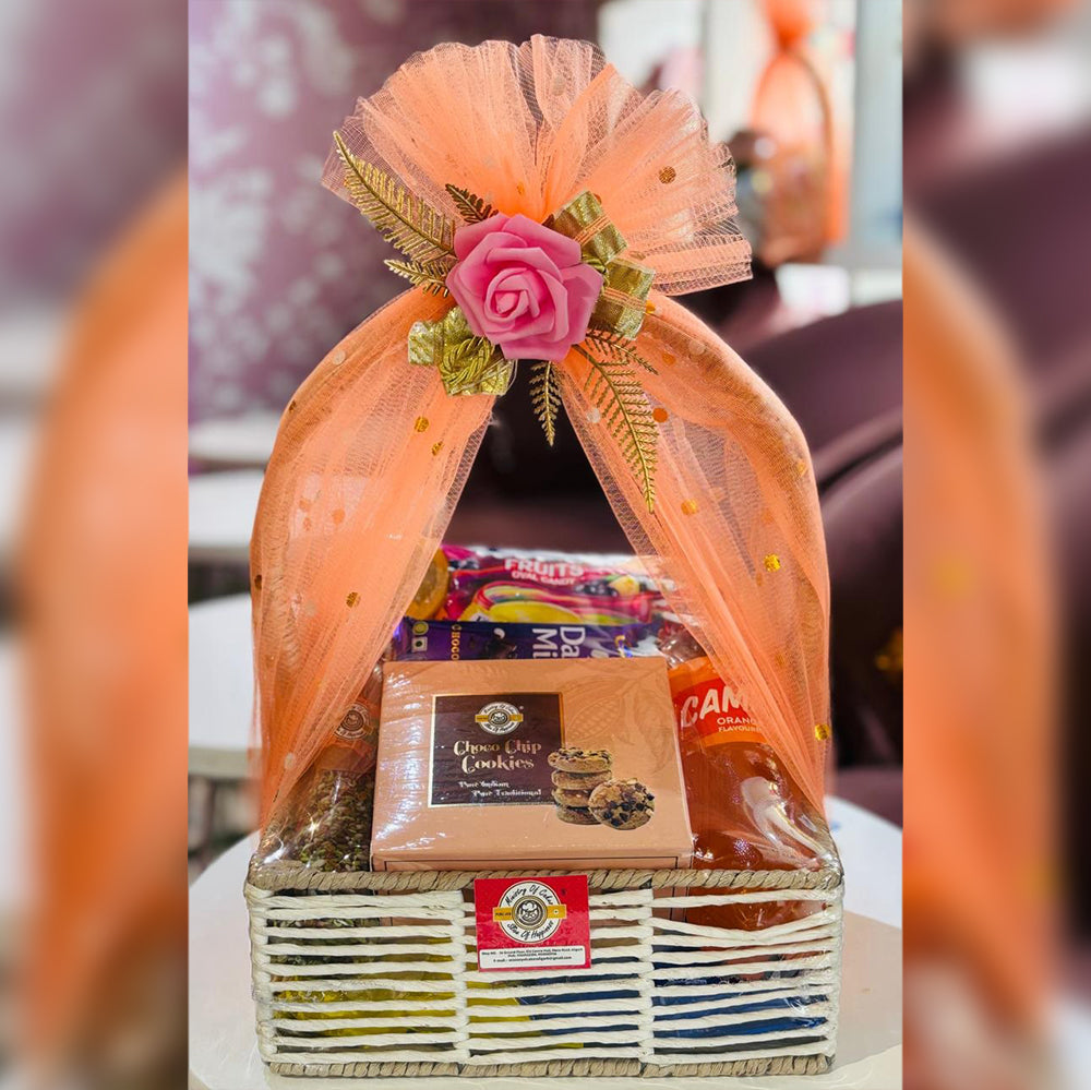 Royal Bliss Hamper | Exclusive Gift Basket | Ministry of Cakes Gifting