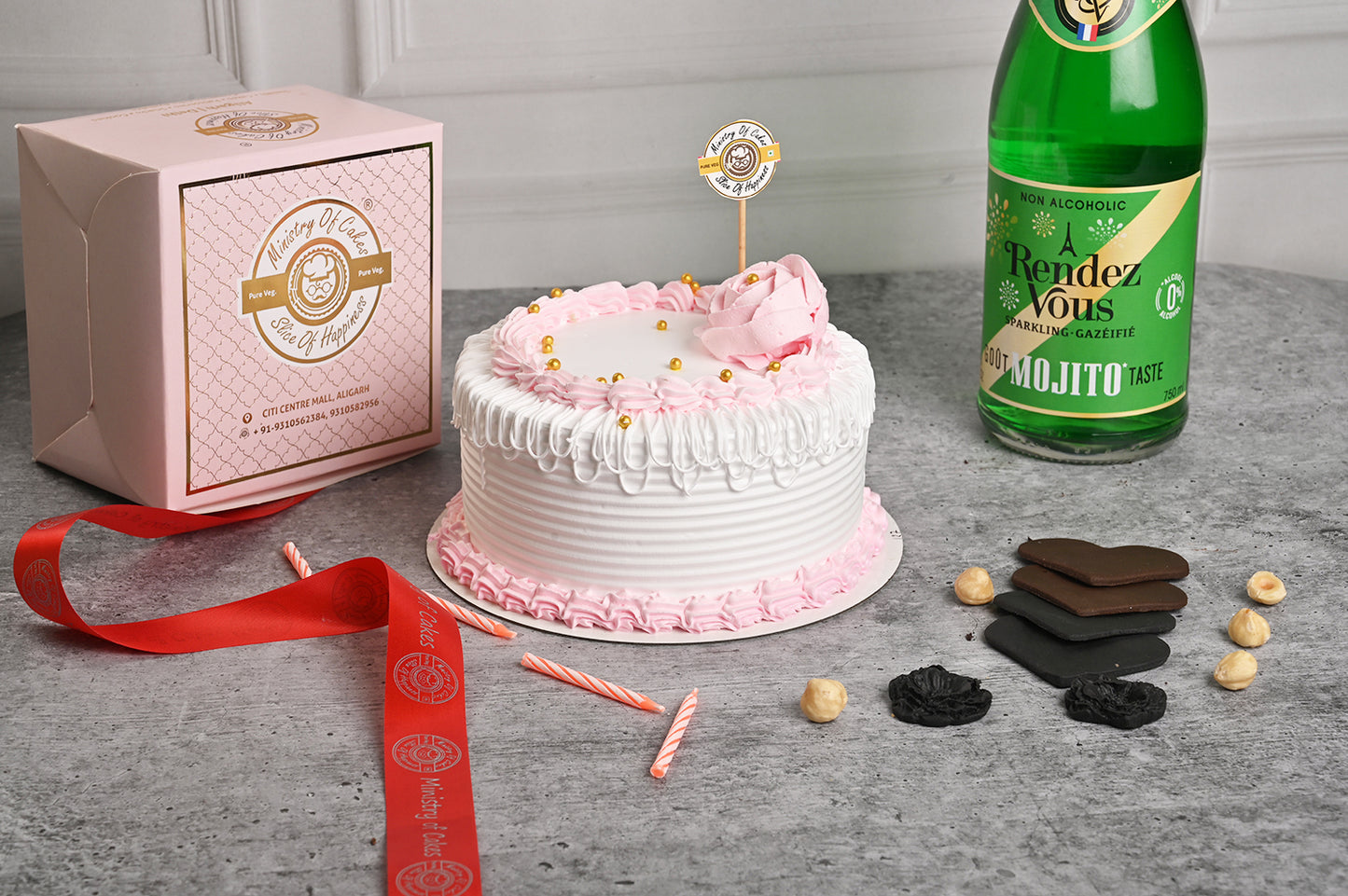 Special Pineapple Cake by Ministry of Cakes